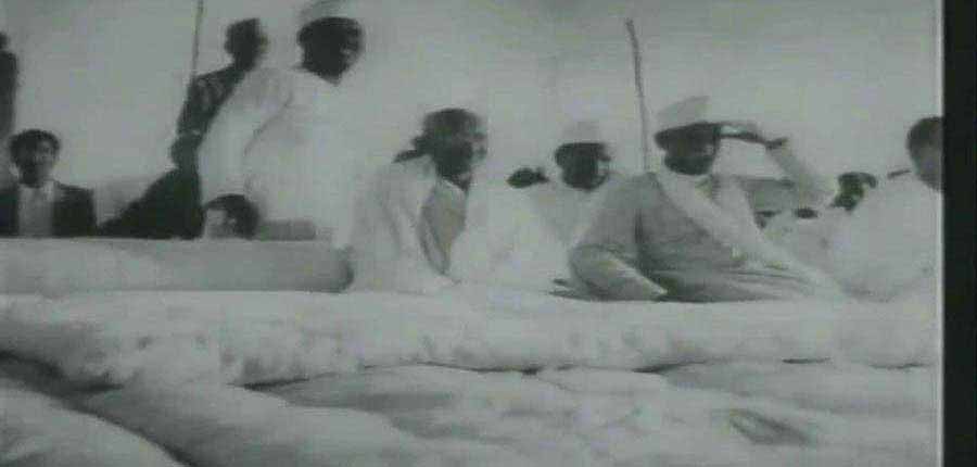 Mahamana With Gandhiji II